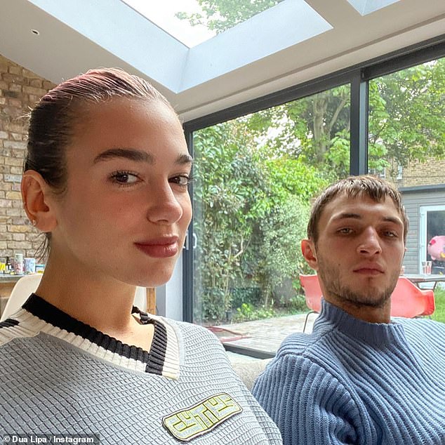 dua lipa anwar hadid (5)