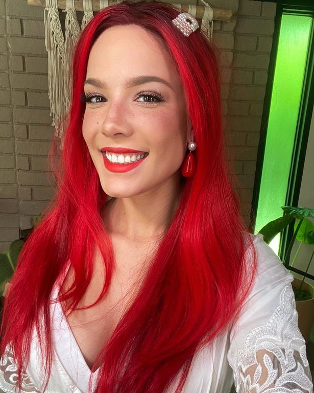 halsey (10)