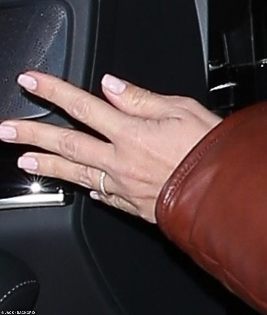 kim kardashian (2)