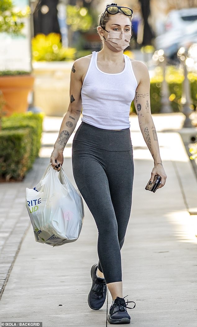 miley cyrus (6)
