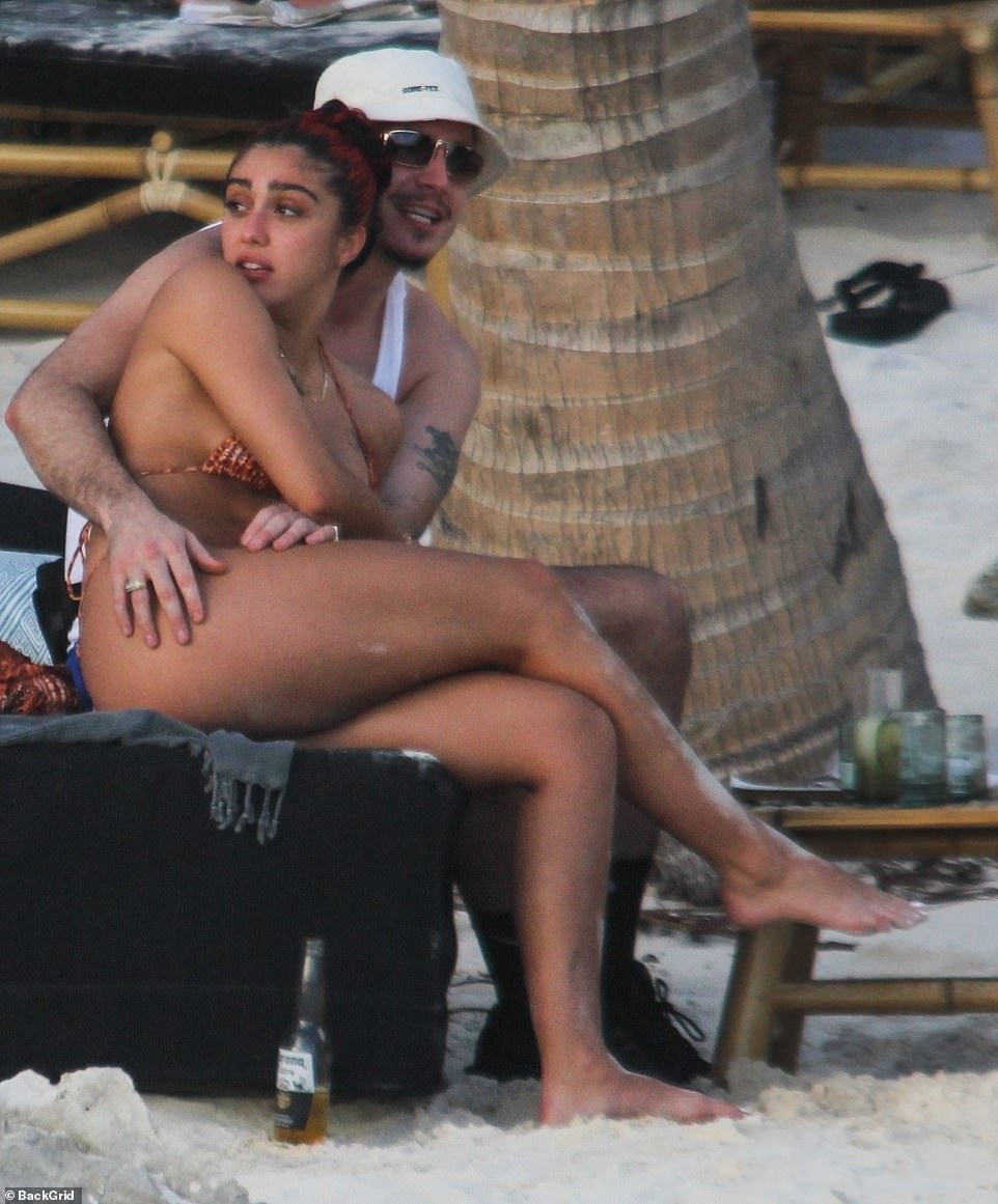 lourdes leon (3)