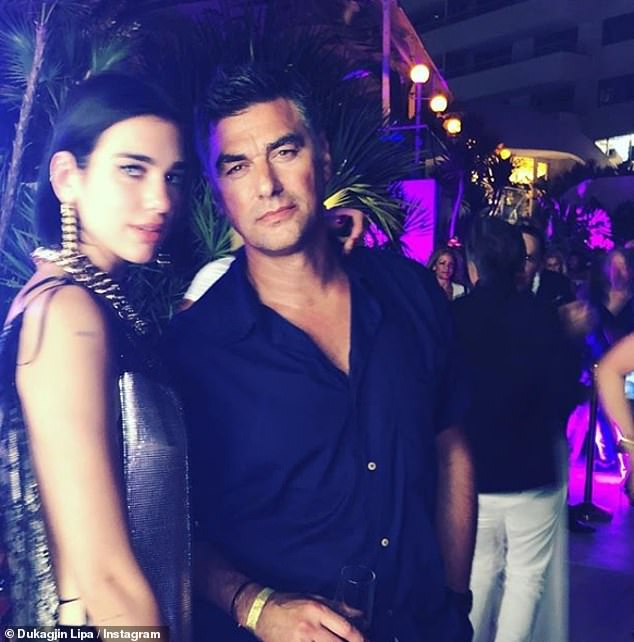 dua lipa (2)