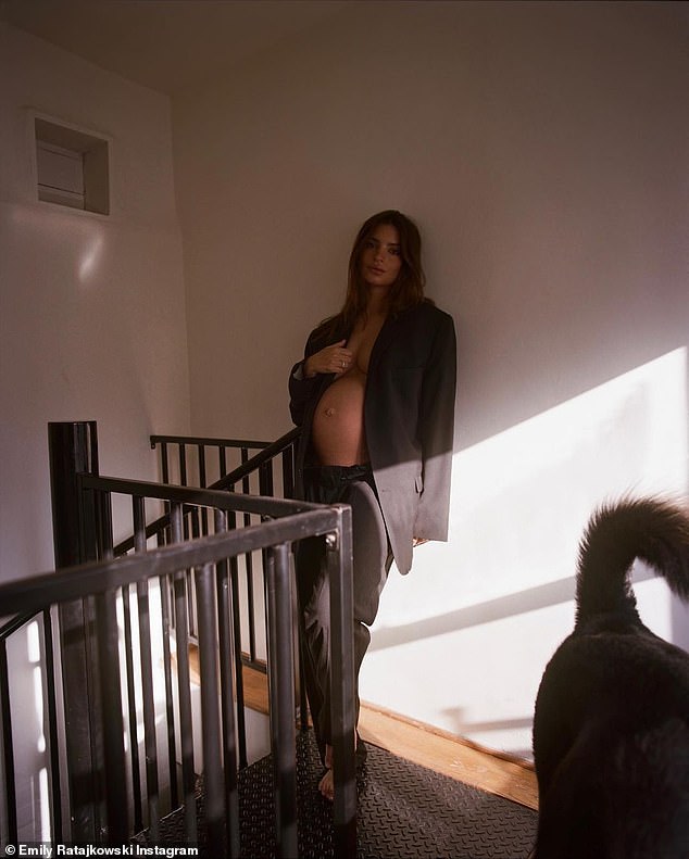 emily ratajkowski (1)