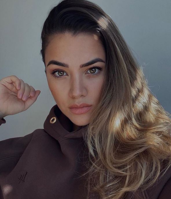 sara hoxha (1)