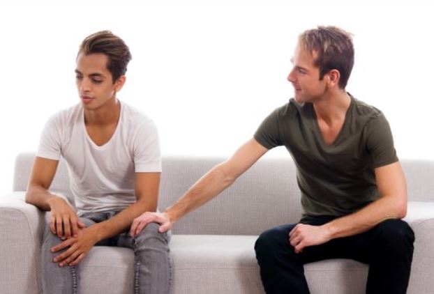 tradhti homoseksuale