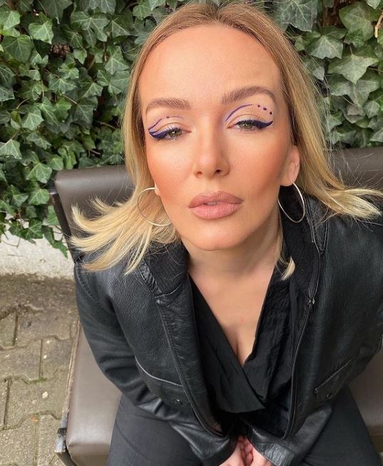 adriana matoshi (6)