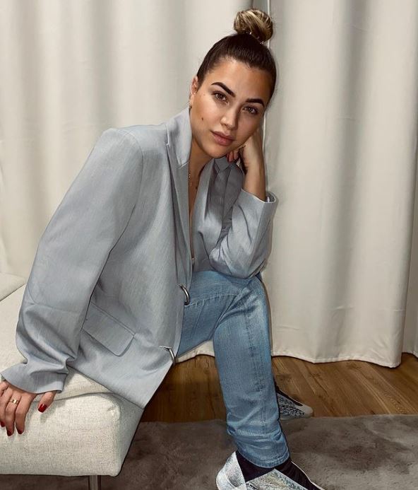 sara hoxha (4)