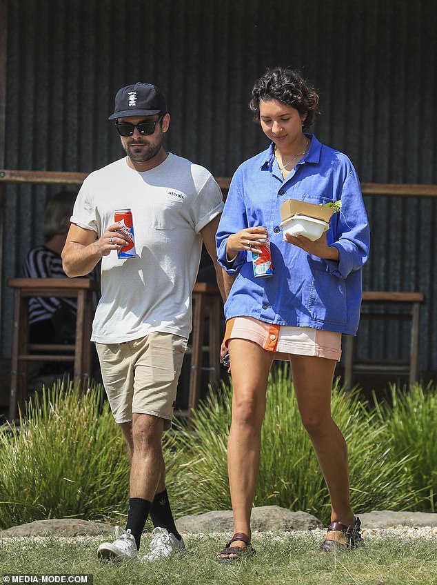 zac efron (3)