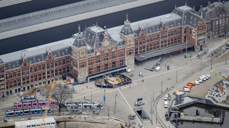 Amsterdam-Centraal-scaled