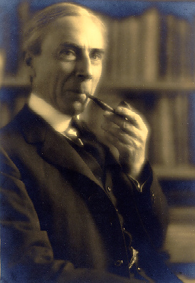 Russell_in_1924_01