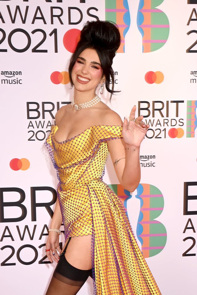 dua lipa (1)