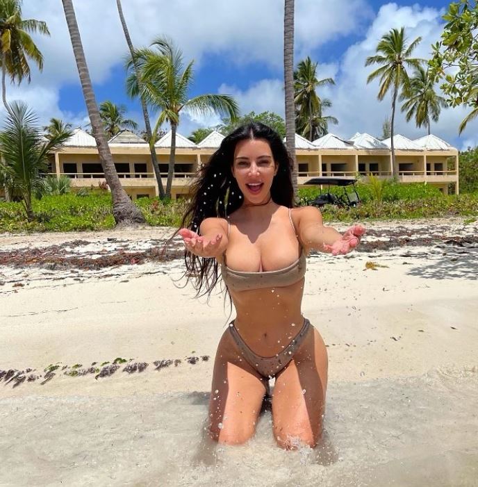 kim kardashian (8)