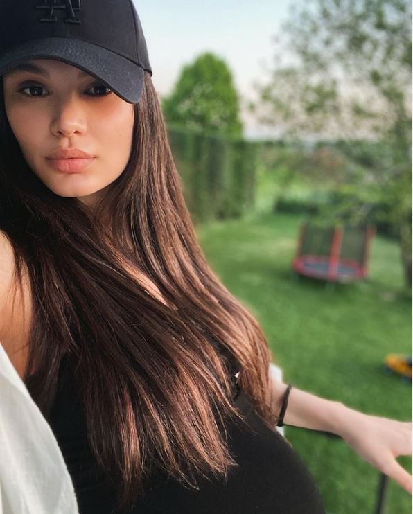 almeda abazi (6)