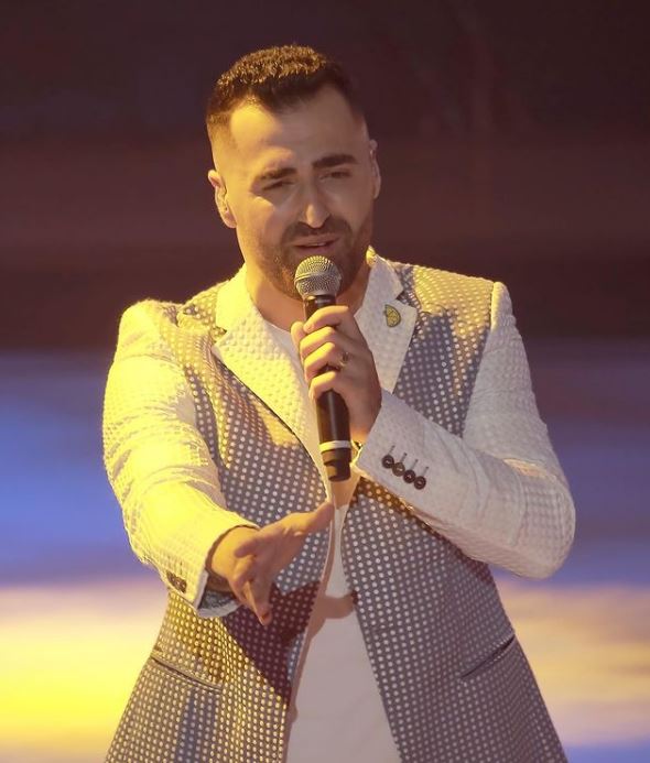 erik lloshi (2)