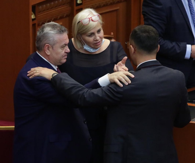 votimi ne kuvend ilir meta shkarkim4