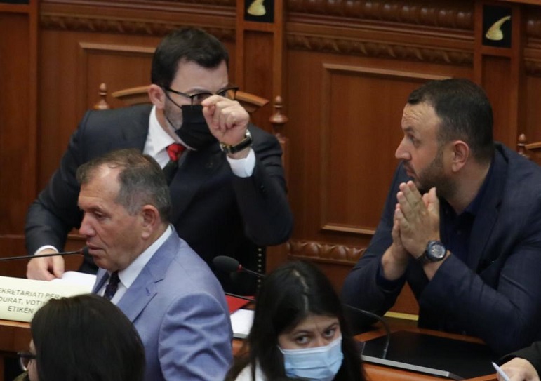 votimi ne kuvend ilir meta shkarkim5