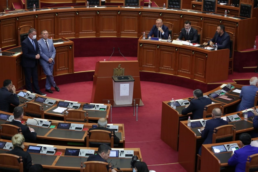 votimi ne kuvend ilir meta shkarkim8