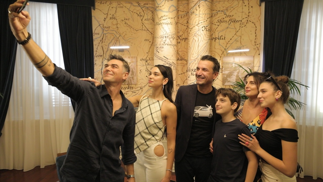 dua lipa erion veliaj (3)