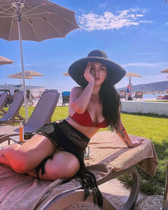 fifi (6)