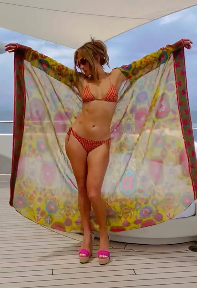 jennifer lopez (13)