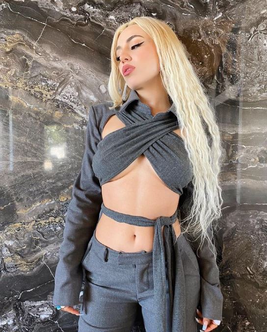 ava max (5)