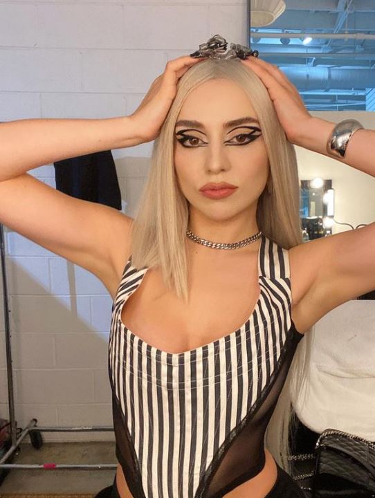 ava max (7)