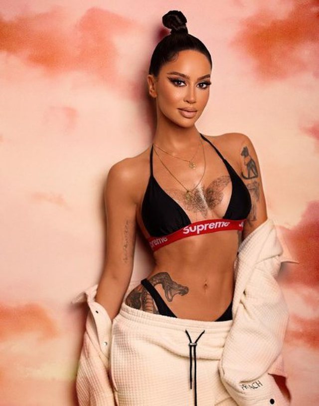 dafina zeqiri (5)