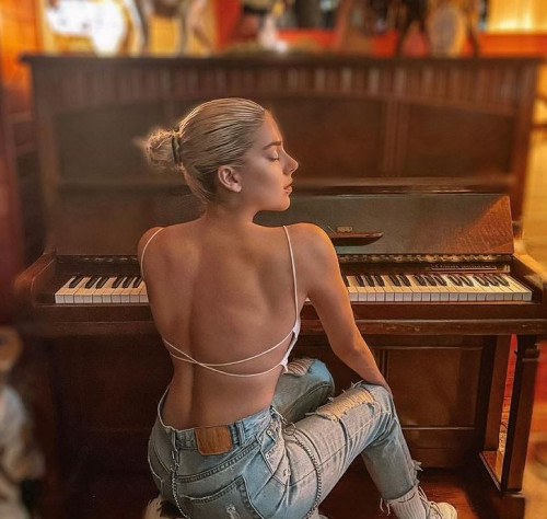 elvana gjata, loredana zefi, dafina zeqiri, arilena ara (10)