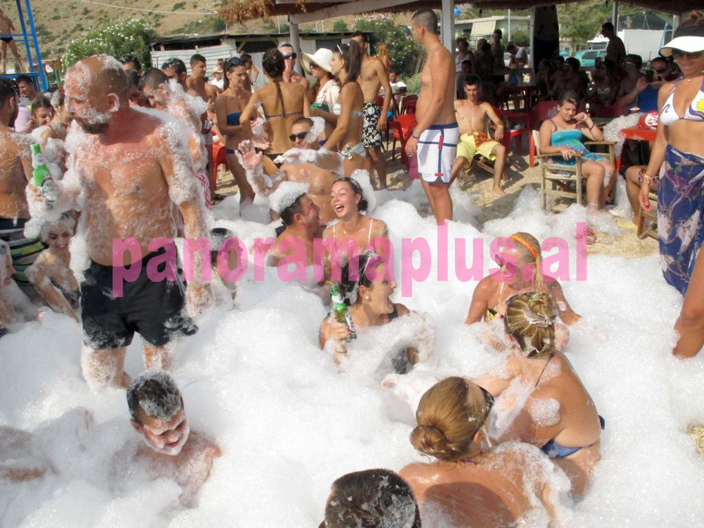 ylli manjani monika kryemadhi feste shkuma party birra korca2