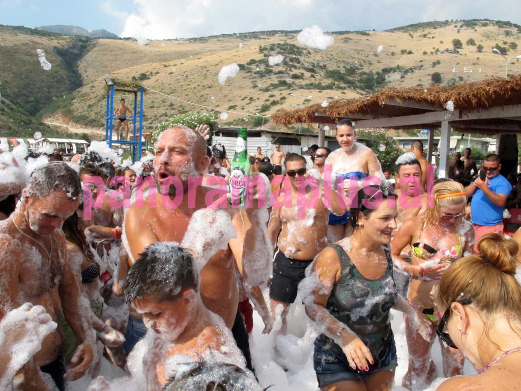 ylli manjani monika kryemadhi feste shkuma party birra korca6