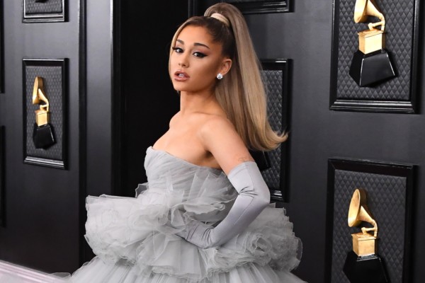 ariana grande (2)