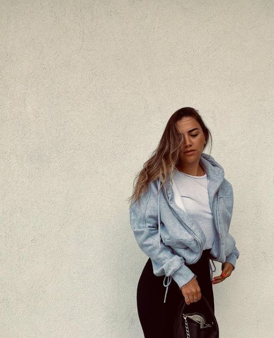 sara hoxha