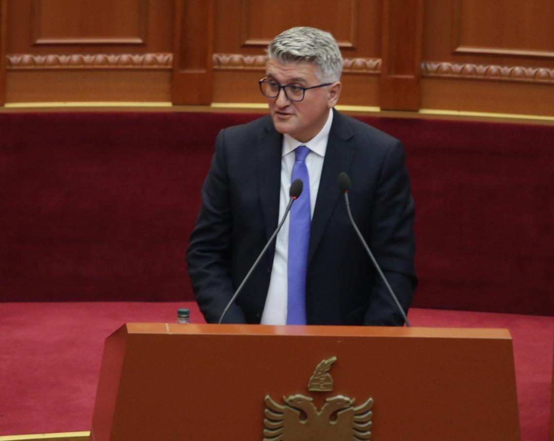Agron Gjekmarkaj ne Parlament