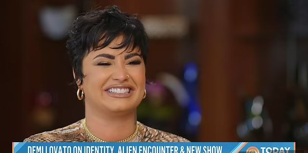 demi lovato (2)