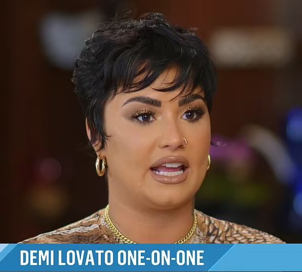 demi lovato (3)