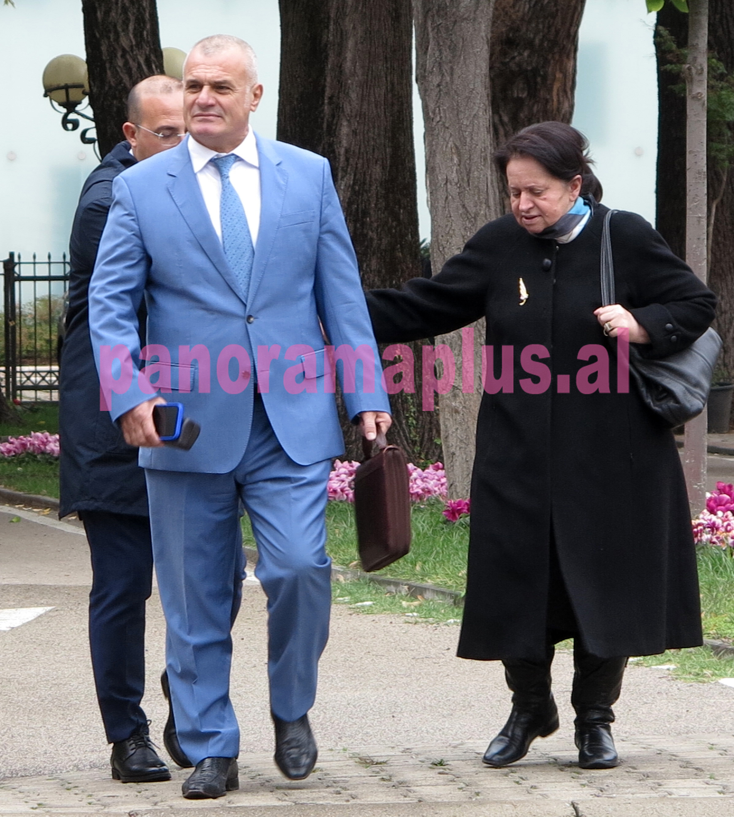 deputete parlament10