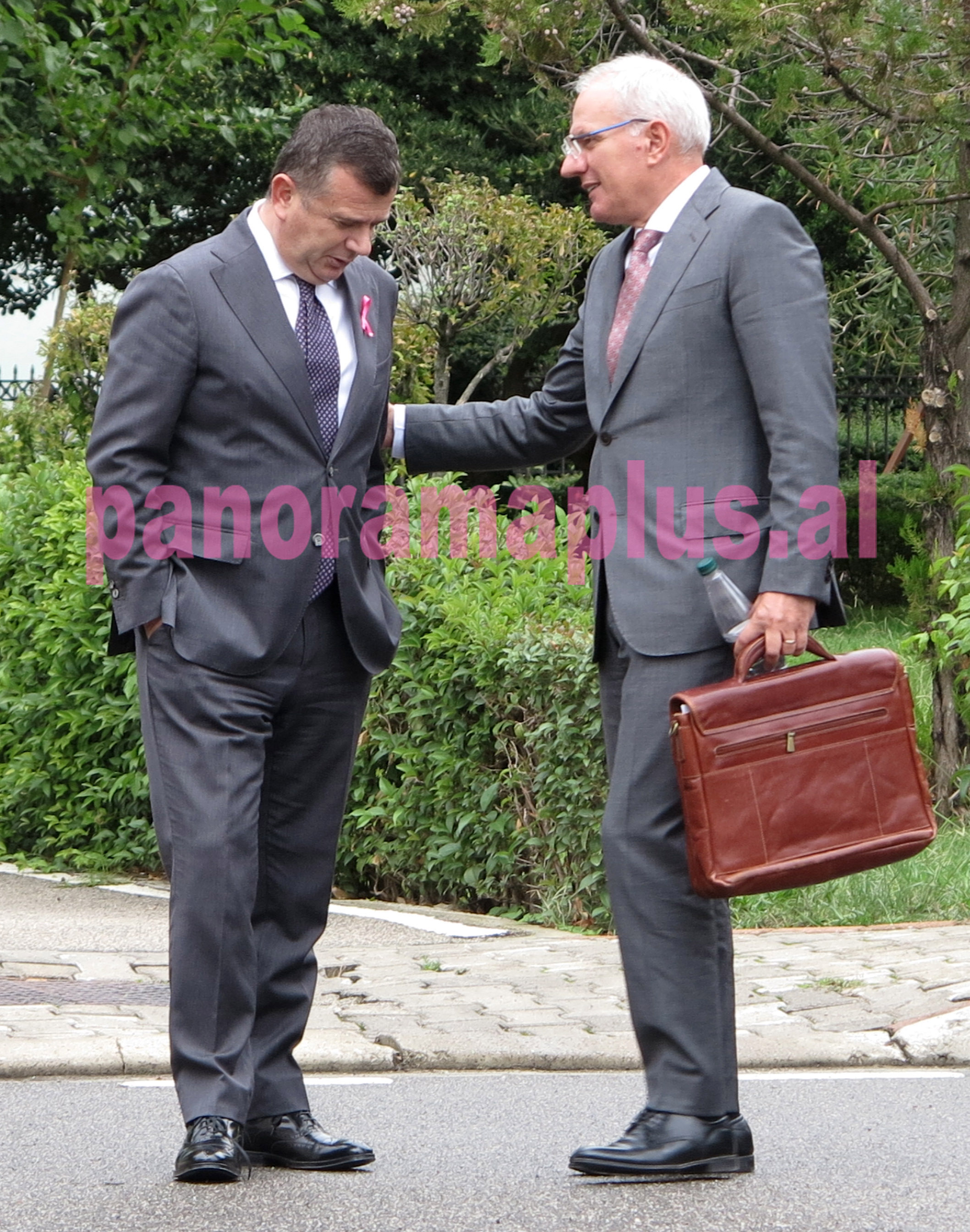 deputete parlament9