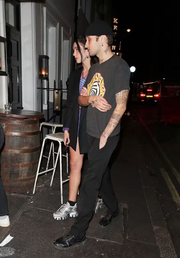 dua lipa anwar hadid (2)