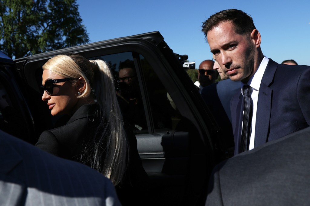 Paris Hilton and Carter Reum 3