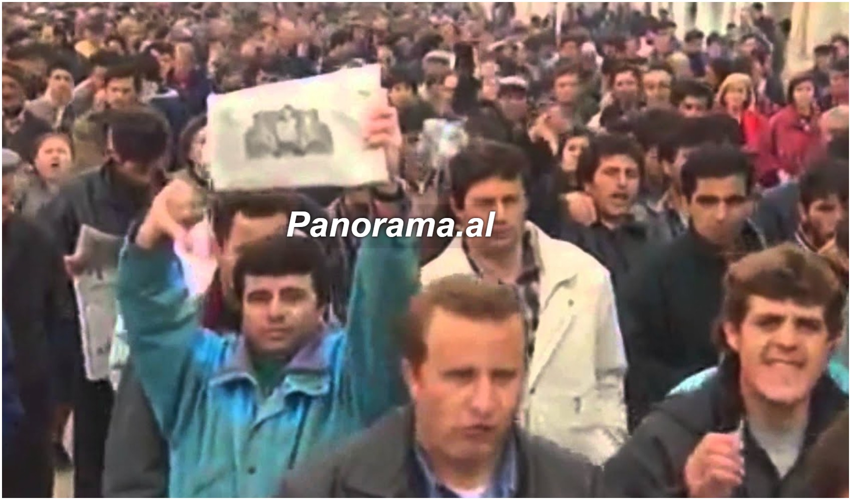 Protesta qytetaret fajdet-piramidat-1