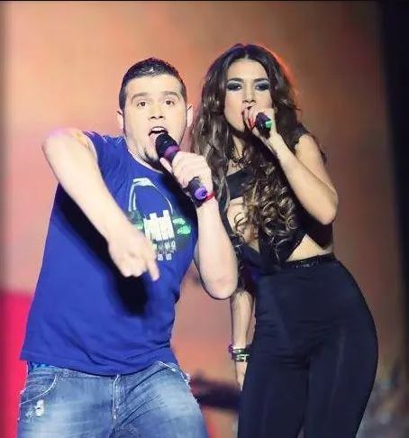 flori mumajesi elvana gjata2