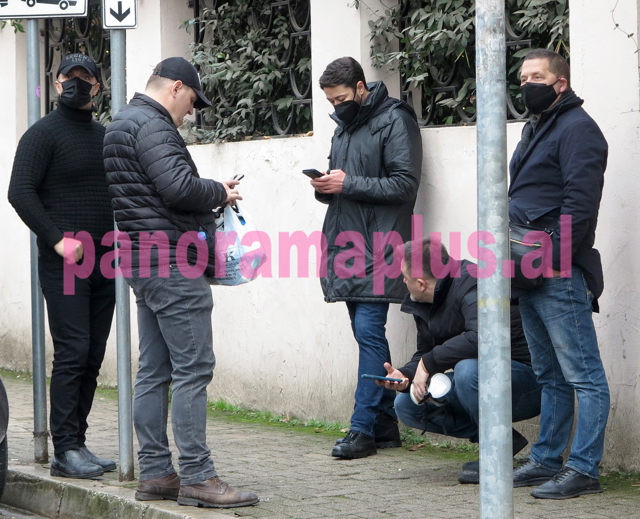 julian deda shkelzen berisha celular protesta 8 janar1