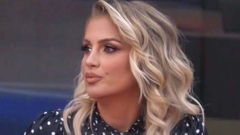beniada-nishani-65464567890-696x392-1-770x434