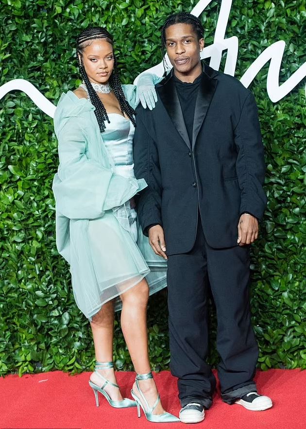 rihanna rocky2
