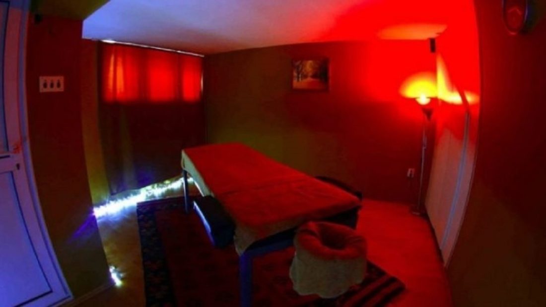 Qender-masazhi-ne-tirane-shfrytezim-prostitucioni-1100x620