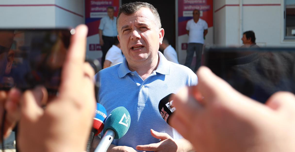 balla ne fier