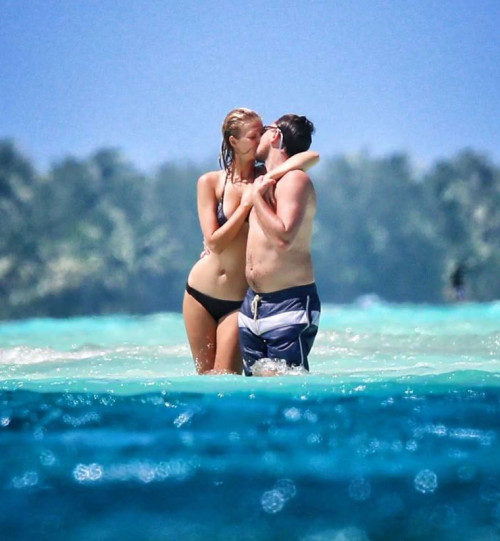 Toni Garrn leonardo di caprio