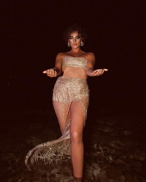 sheila haxhiraj7