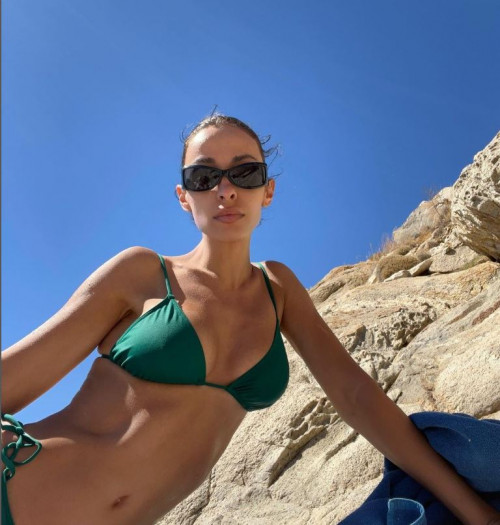 eleni foureira1