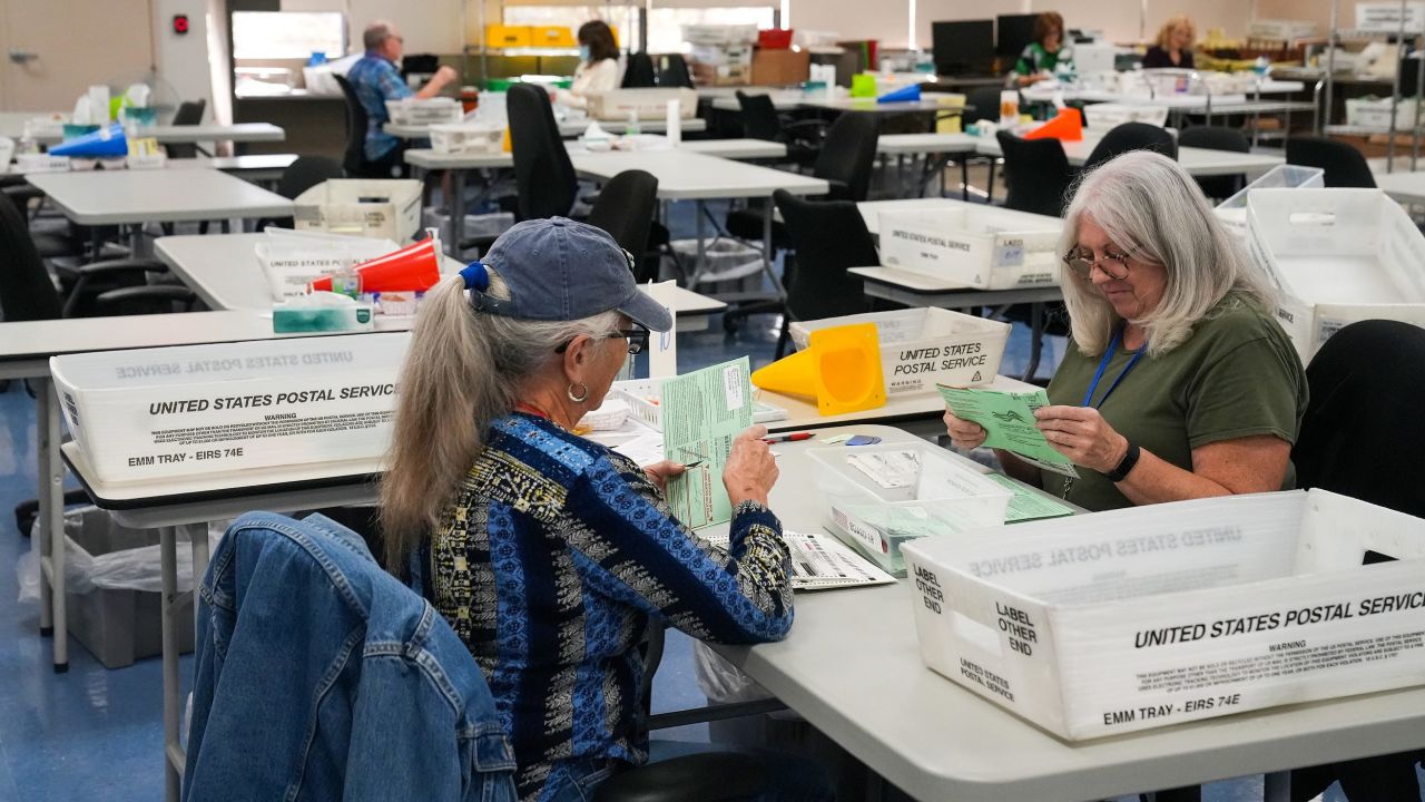 221114002847-02-arizona-ballot-count-111322 (1)